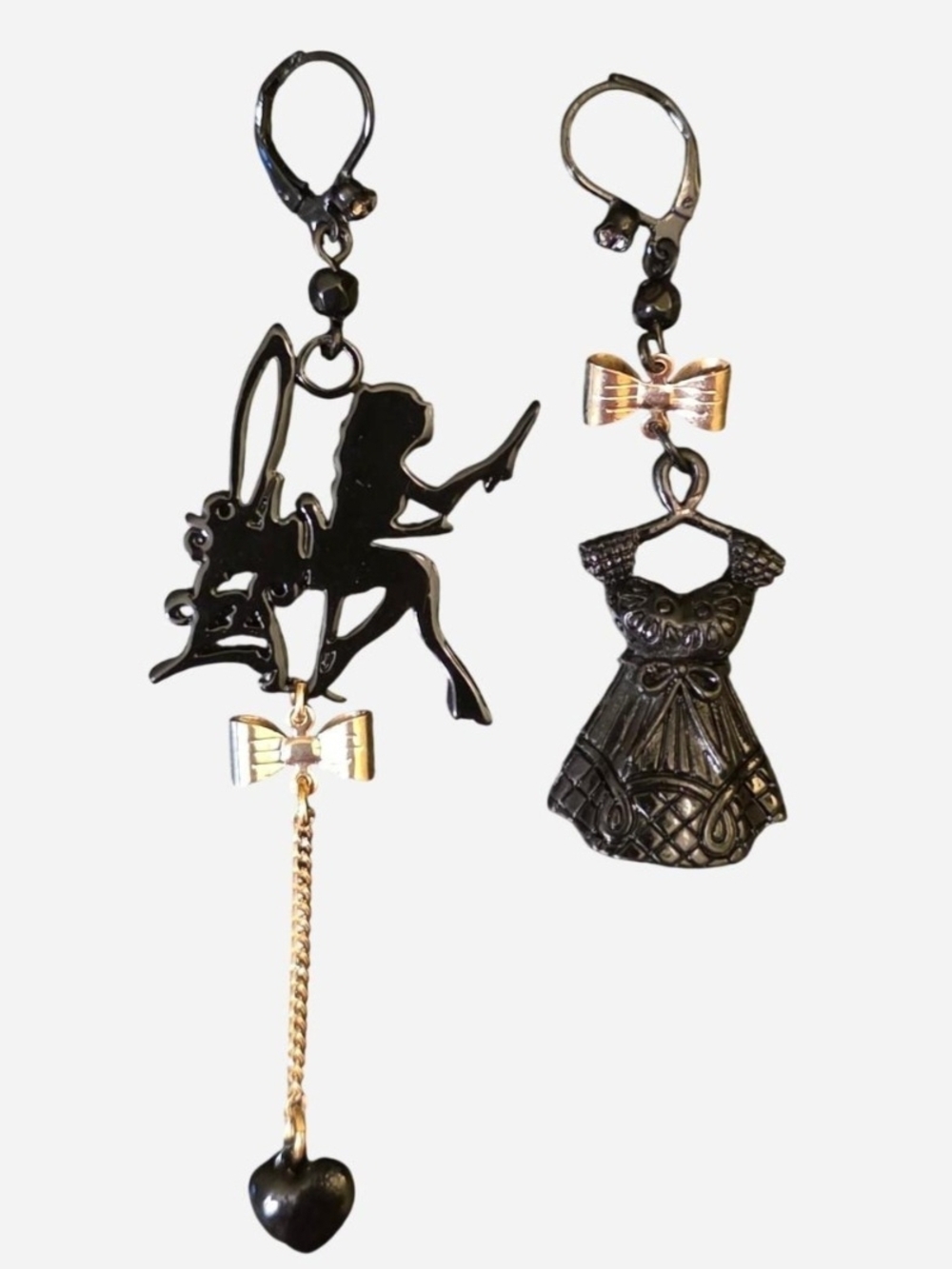 Vintage Betsey Johnson Black & Gold Mismatched Earrings Bow Heart Silhouette